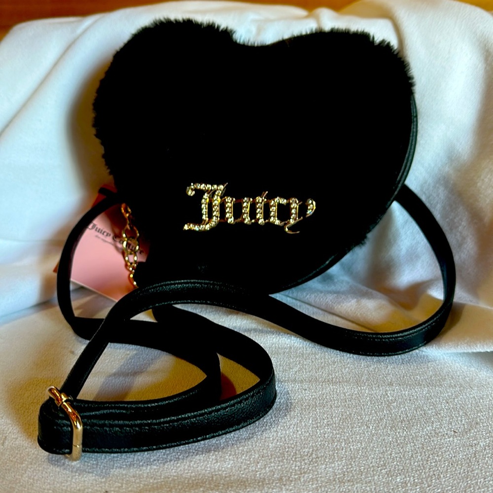 Juicy Couture Liquorice Flawless Kisslock Coin Heart Purse Crossbody